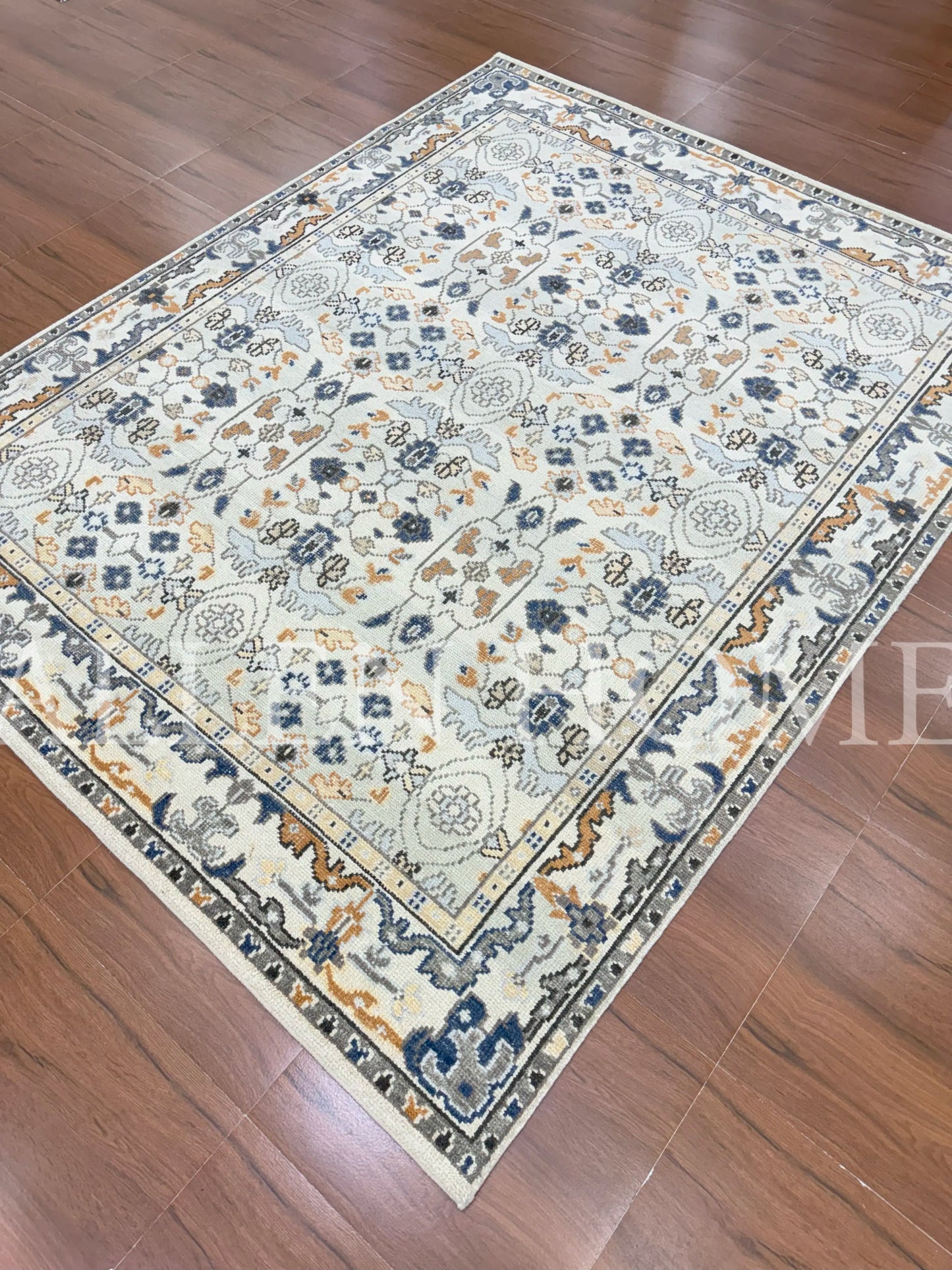 Heritage Lattice – Hand Knotted Wool Area Rug