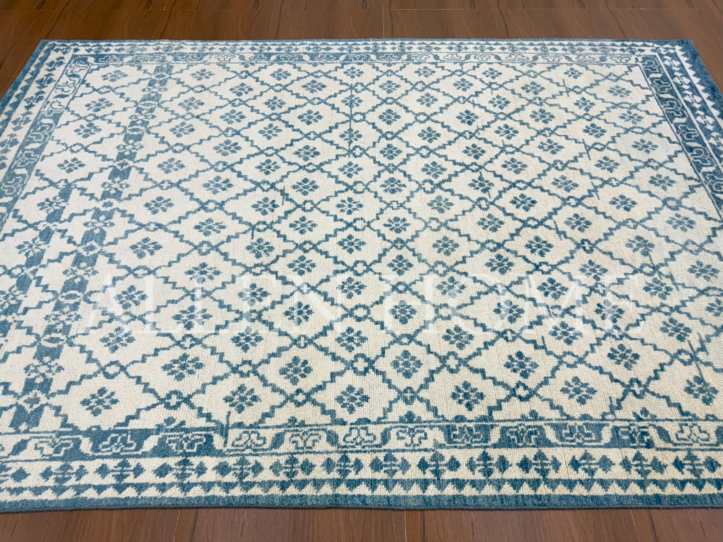 Sapphire Lattice – Hand Knotted Wool Area Rug 7x10