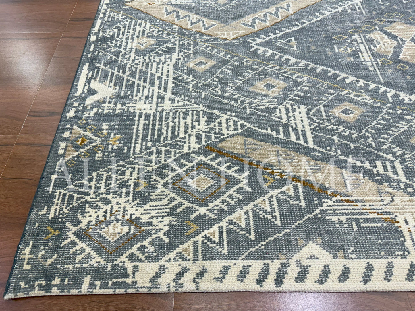 Tribal Echo – Hand Knotted Wool Area Rug 8x10