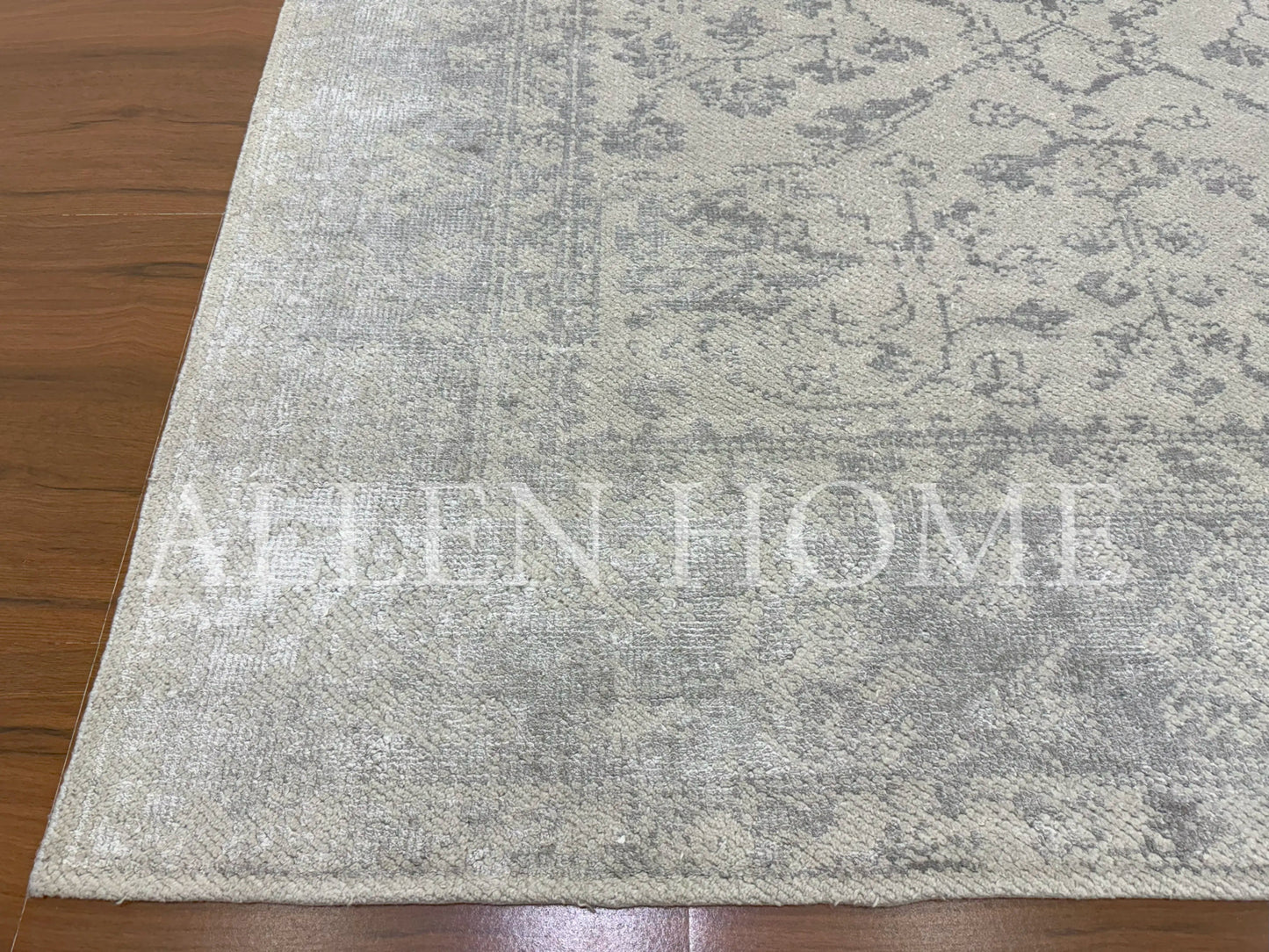 Vintage Bloom – Hand Knotted Wool Area Rug 8x10